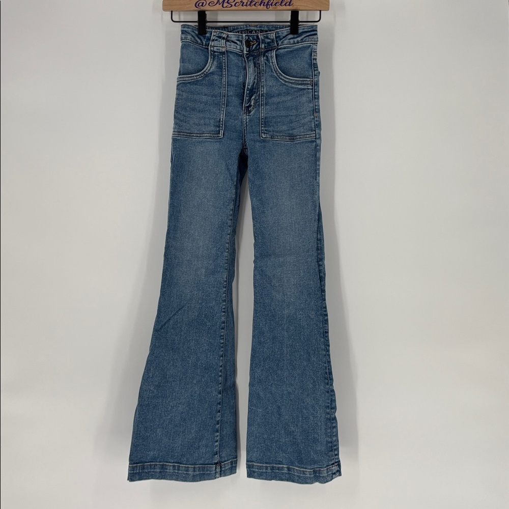 AMERICAN EAGLE  super high rise flare  jeans size 00